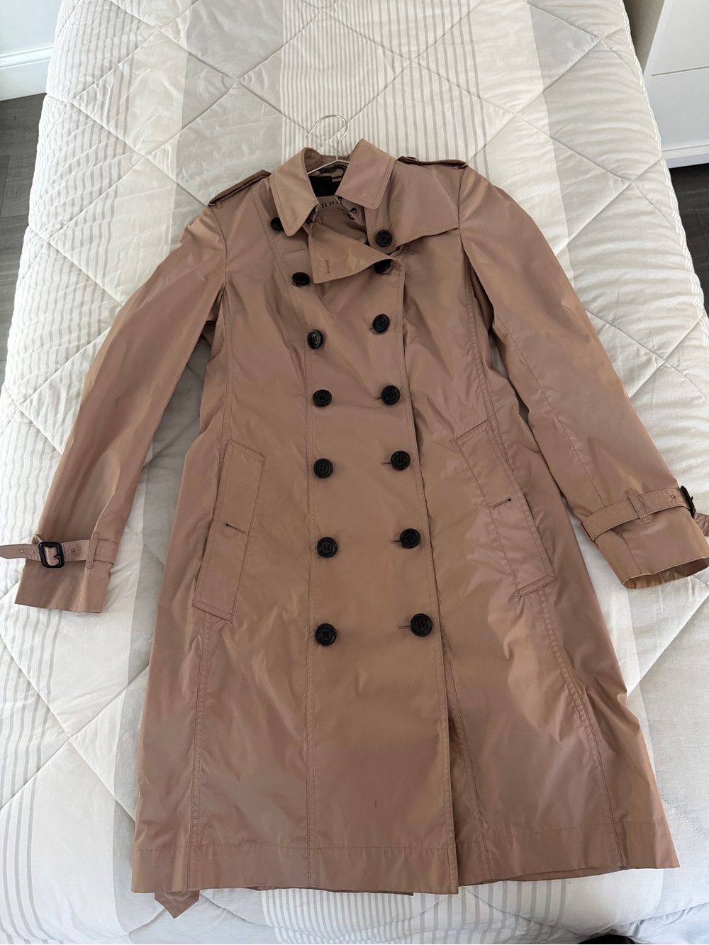 Burberry nude/light pink Double-Breasted Trench Coat with Black Buttons
